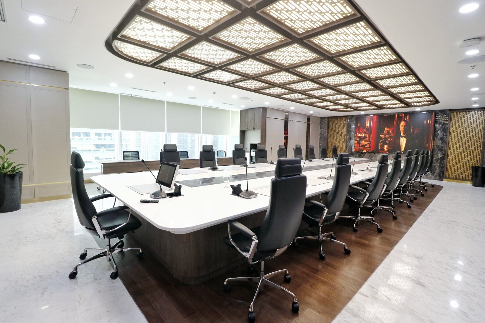 (DONE) LARGE MEETING ROOM 2