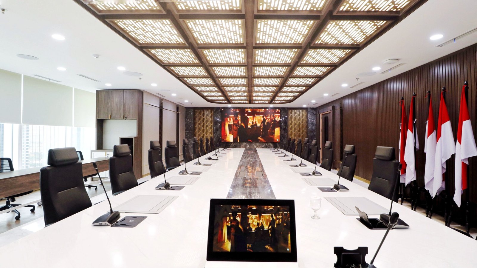 (DONE) LARGE MEETING ROOM 4